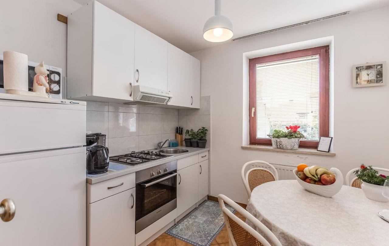 Rina B4 Apartment Porec Exterior photo